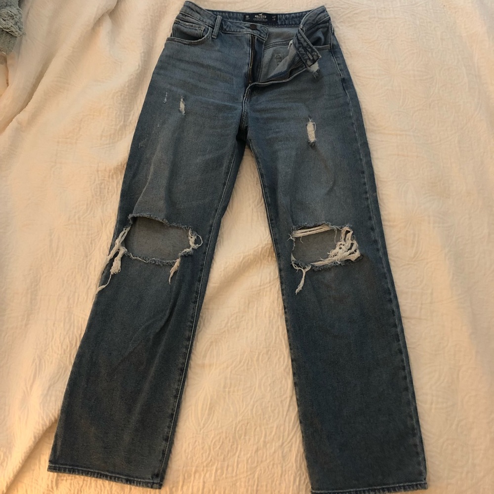 Hollister High-Waisted Jeans